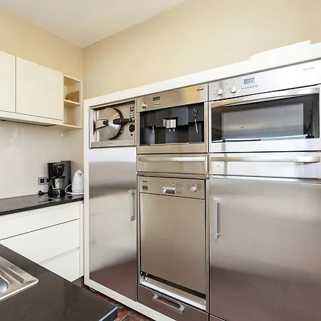 Los Angeles D373m Apartman